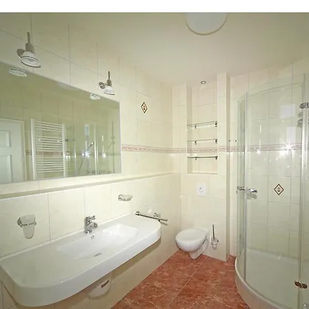 招待所 阿里尔海滩城堡旅馆 Börgerende-Rethwisch